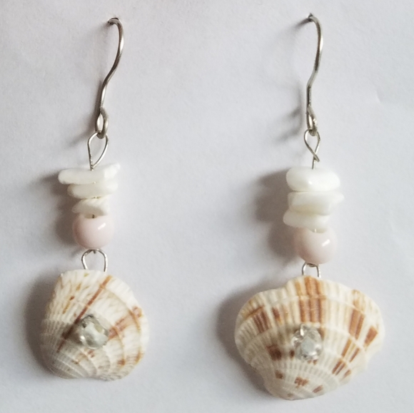 Handmade Unique Shell Earrings! Sharks Teeth Too! - Picture 7 of 11
